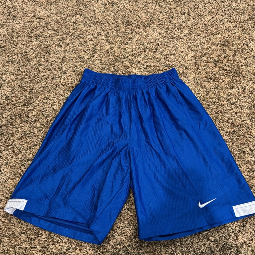 Men’s Nike Blue & White Long Basketball Athletic Shorts - Size Medium